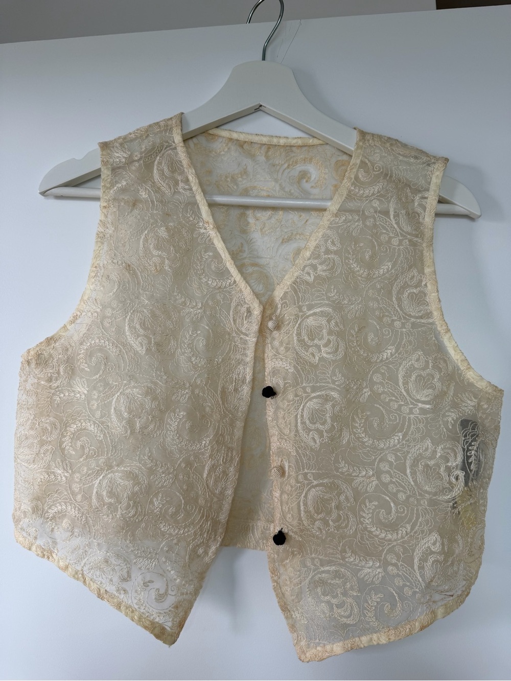 Vintage Cream Lace Embroidered V-Neck Vest
